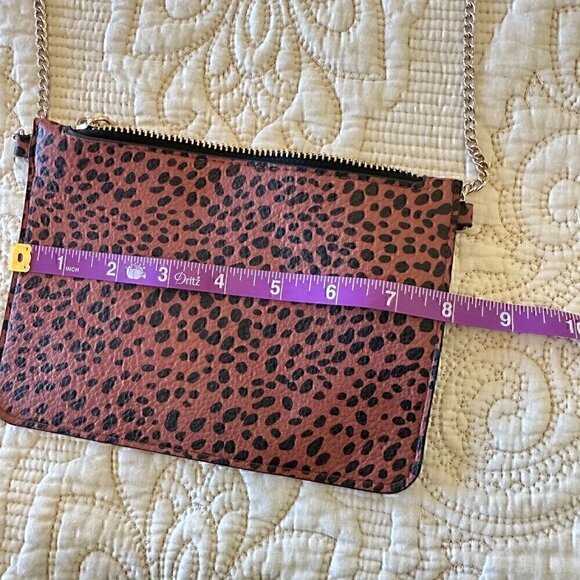 SUPER SLIM animal print crossbody bag / wallet with chain strap - Picture 3 of 5